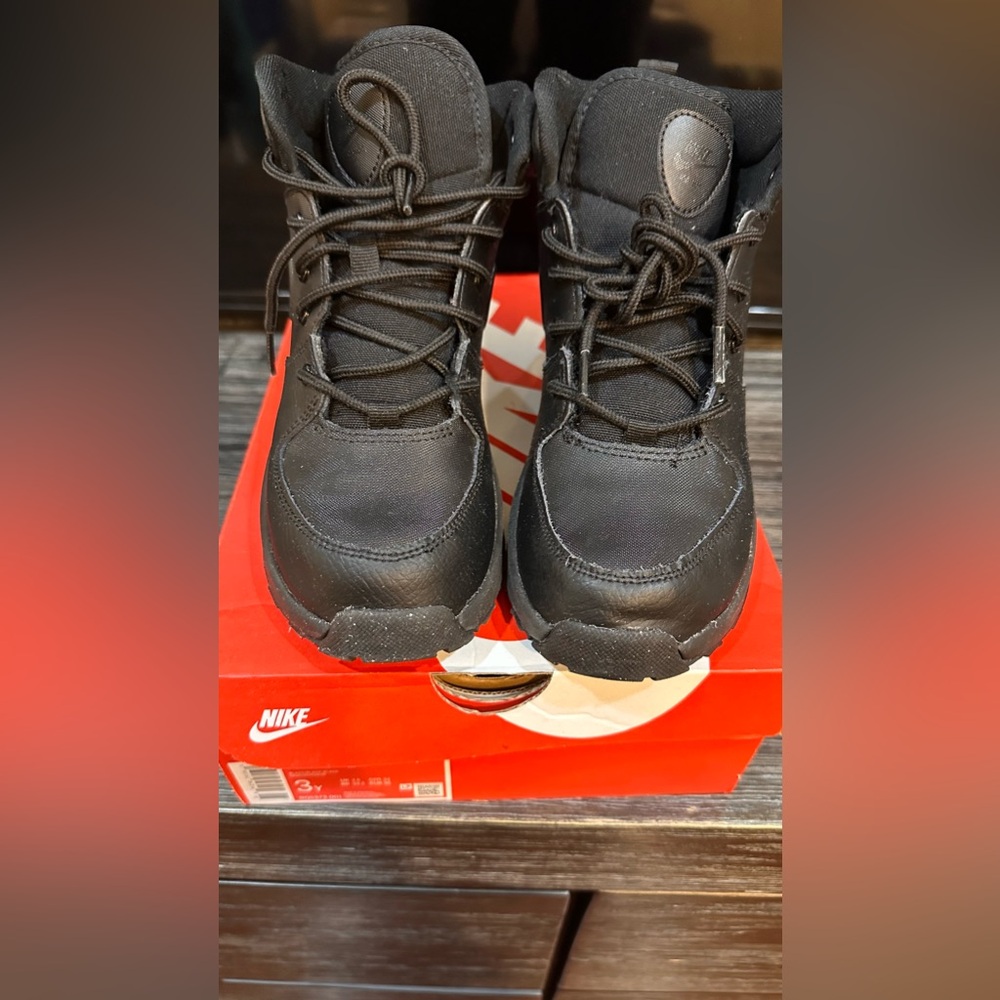 KIDS NIKE MANOA LTR BOOTS